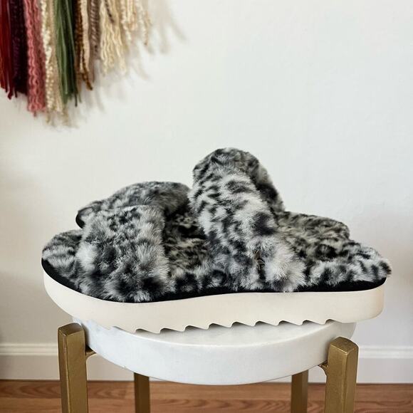 Koolaburra UGG Women Faux Fur Strap Slide Sandals Size US 9M White Cheetah - Picture 3 of 8